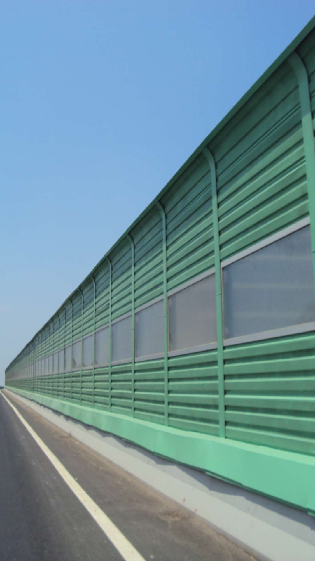 低價供應金屬聲屏障 環保隔音屏障 - 安平縣崇翰絲網制品